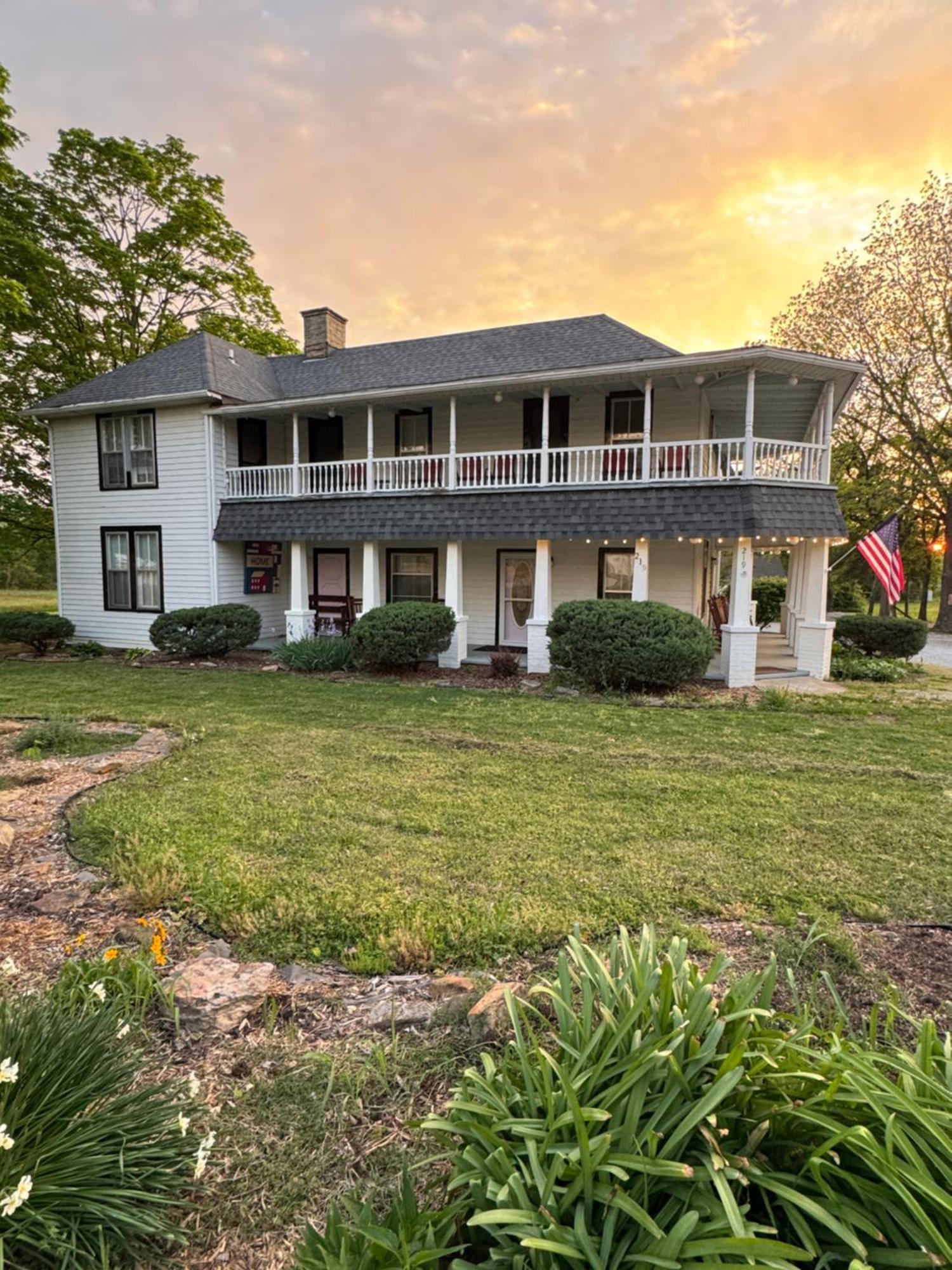 Ozark Country Inn Маунтін-В'ю Екстер'єр фото
